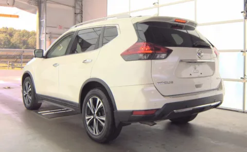 More photos of 2020 Nissan Rogue SV at Auto Boutique Ohio, OH