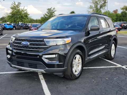 More photos of 2023 Ford Explorer XLT at Auto Boutique Ohio, OH