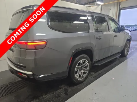 More photos of 2023 Jeep Wagoneer L Series II at Auto Boutique Ohio, OH
