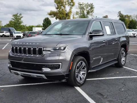 More photos of 2023 Jeep Wagoneer L Series II at Auto Boutique Ohio, OH