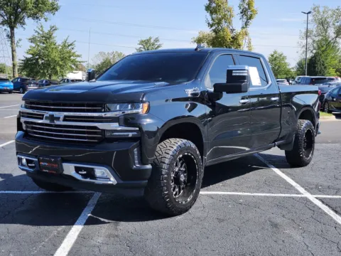 More photos of 2020 Chevrolet Silverado 1500 High Country at Auto Boutique Ohio, OH