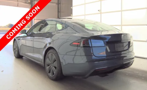 More photos of 2022 Tesla Model S at Auto Boutique Ohio, OH