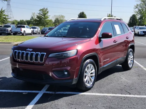 More photos of 2019 Jeep Cherokee Latitude at Auto Boutique Ohio, OH