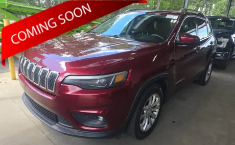 Red 2019 Jeep Cherokee Latitude for sale in Columbus, OH