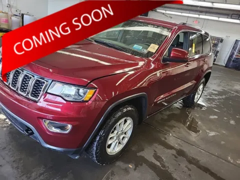 Red 2018 Jeep Grand Cherokee Laredo E for sale in Columbus, OH