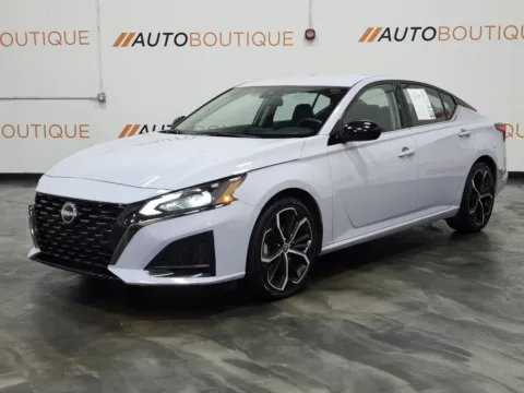 More photos of 2024 Nissan Altima 2.5 SR at Auto Boutique Ohio, OH
