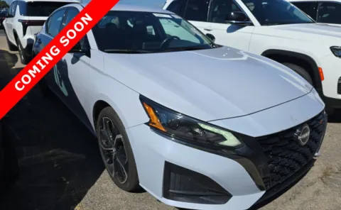 Another view of 2024 Nissan Altima 2.5 SR for sale in Columbus, OH at Auto Boutique Ohio