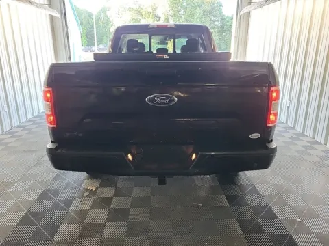 More photos of 2018 Ford F-150 XLT at Auto Boutique Ohio, OH