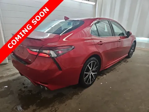 More photos of 2021 Toyota Camry SE at Auto Boutique Ohio, OH