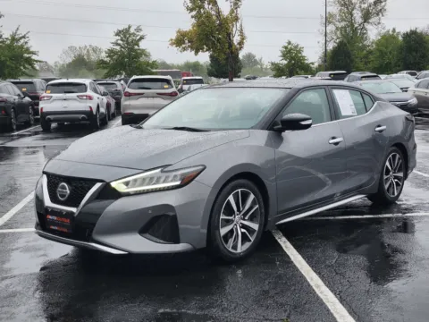 More photos of 2019 Nissan Maxima SL at Auto Boutique Ohio, OH