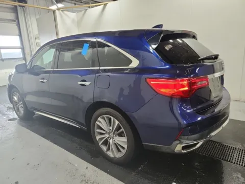 More photos of 2017 Acura MDX w/Technology Pkg at Auto Boutique Ohio, OH