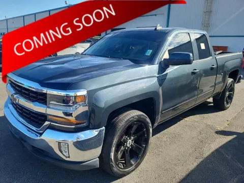 Gray 2018 Chevrolet Silverado 1500 LT for sale in Columbus, OH