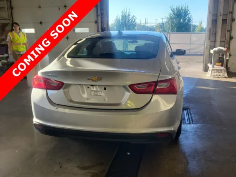 More photos of 2021 Chevrolet Malibu LS at Auto Boutique Ohio, OH