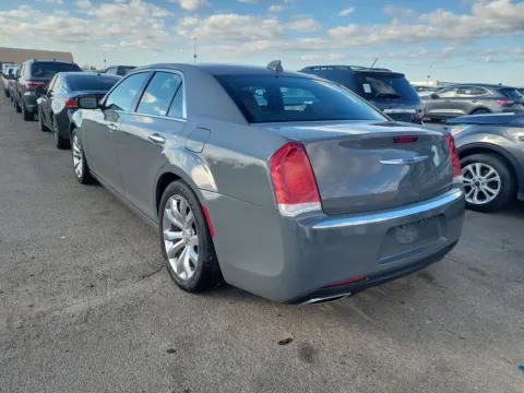 More photos of 2018 Chrysler 300 Limited at Auto Boutique Ohio, OH