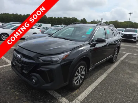 Black 2024 Subaru Outback Premium for sale in Columbus, OH