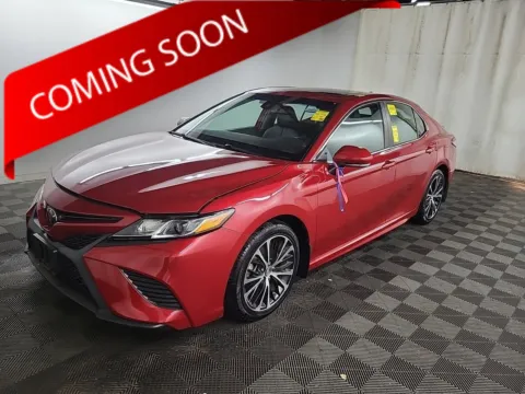 Red 2020 Toyota Camry SE for sale in Columbus, OH