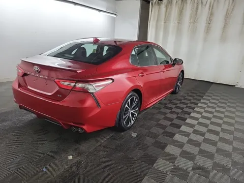 More photos of 2020 Toyota Camry SE at Auto Boutique Ohio, OH