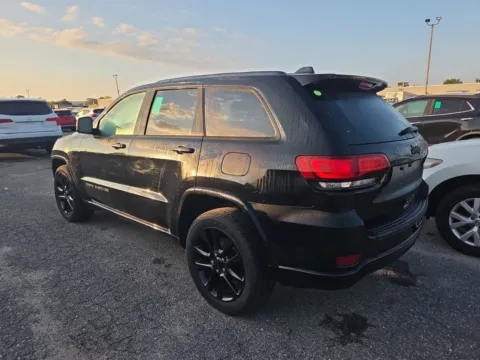 More photos of 2019 Jeep Grand Cherokee Altitude at Auto Boutique Ohio, OH