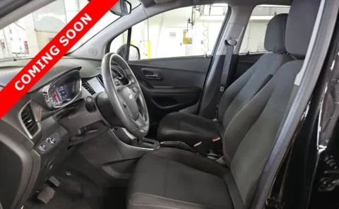 More photos of 2022 Chevrolet Trax LS at Auto Boutique Ohio, OH