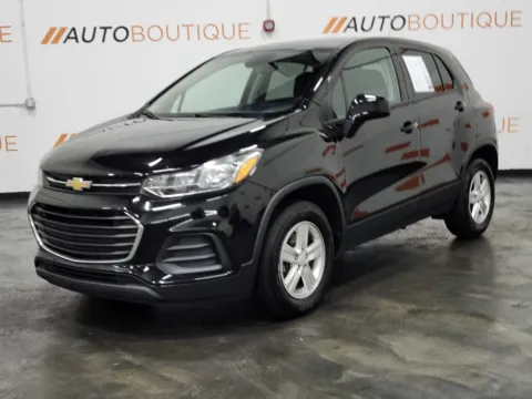 More photos of 2022 Chevrolet Trax LS at Auto Boutique Ohio, OH