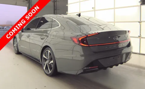 More photos of 2023 Hyundai Sonata SEL Plus at Auto Boutique Ohio, OH