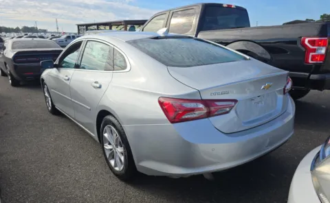 More photos of 2020 Chevrolet Malibu LT at Auto Boutique Ohio, OH