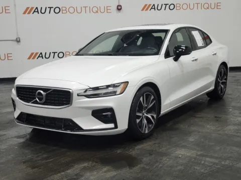 More photos of 2020 Volvo S60 R-Design at Auto Boutique Ohio, OH