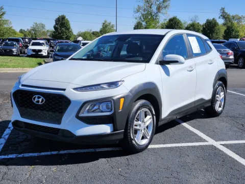 More photos of 2021 Hyundai Kona SE at Auto Boutique Ohio, OH