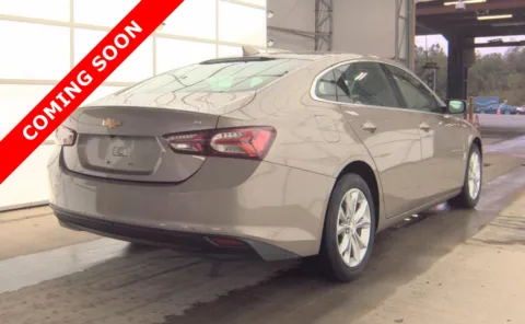 More photos of 2022 Chevrolet Malibu LT at Auto Boutique Ohio, OH