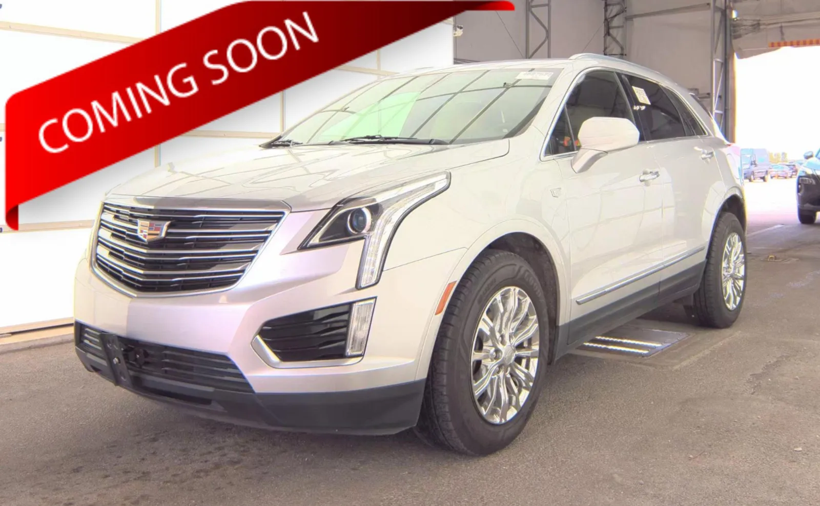 Silver 2017 Cadillac XT5 FWD for sale in Columbus, OH