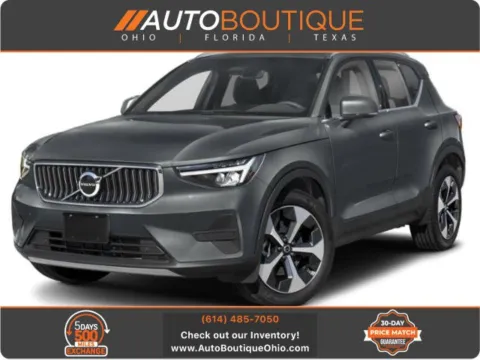 Blue 2024 Volvo XC40 Core Dark Theme for sale in Columbus, OH