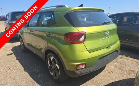 More photos of 2021 Hyundai Venue SEL at Auto Boutique Ohio, OH
