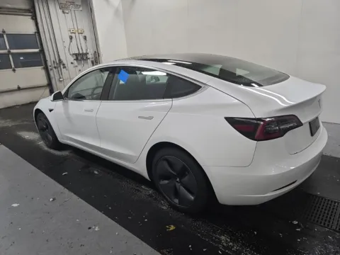 More photos of 2019 Tesla Model 3 Standard Range Plus at Auto Boutique Ohio, OH