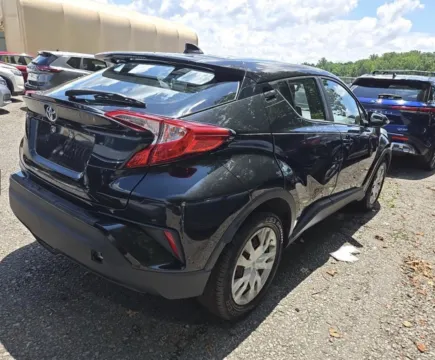 More photos of 2019 Toyota C-HR LE at Auto Boutique Ohio, OH