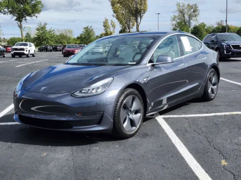 More photos of 2019 Tesla Model 3 Long Range at Auto Boutique Ohio, OH