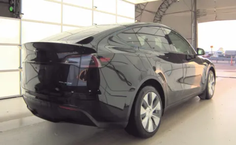More photos of 2020 Tesla Model Y Long Range at Auto Boutique Ohio, OH