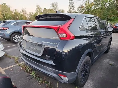 More photos of 2018 Mitsubishi Eclipse Cross LE at Auto Boutique Ohio, OH