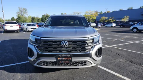 Another view of 2024 Volkswagen Atlas Cross Sport 2.0T SE w/Technology for sale in Columbus, OH at Auto Boutique Ohio