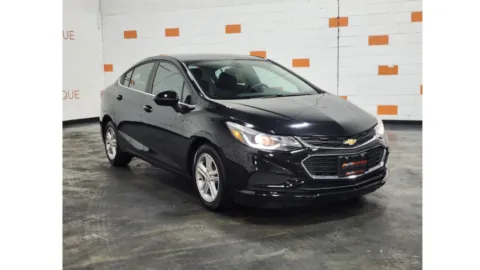 Black 2017 Chevrolet Cruze LT for sale in Columbus, OH