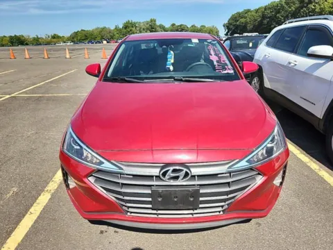 Another view of 2020 Hyundai Elantra SE for sale in Columbus, OH at Auto Boutique Ohio