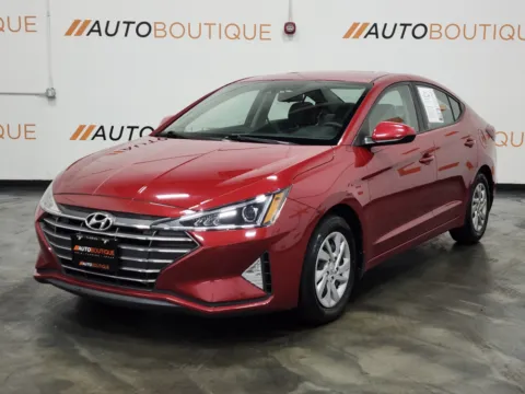 More photos of 2020 Hyundai Elantra SE at Auto Boutique Ohio, OH