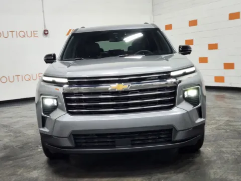 Another view of 2025 Chevrolet Traverse AWD LT for sale in Columbus, OH at Auto Boutique Ohio