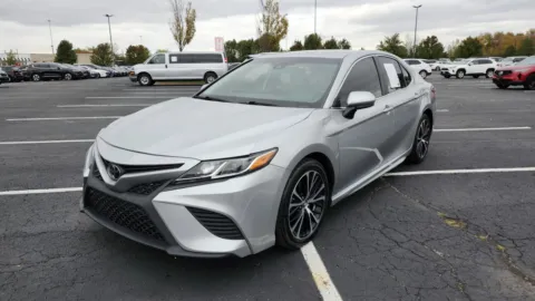More photos of 2018 Toyota Camry SE at Auto Boutique Ohio, OH