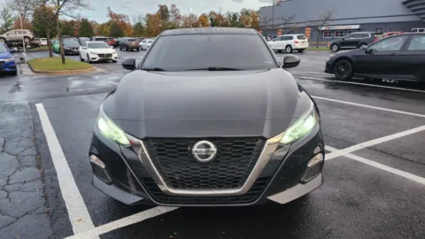 Another view of 2019 Nissan Altima 2.5 SR for sale in Columbus, OH at Auto Boutique Ohio