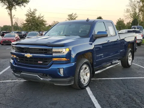 More photos of 2016 Chevrolet Silverado 1500 LT at Auto Boutique Ohio, OH