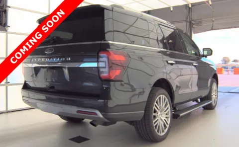 More photos of 2023 Ford Expedition Limited at Auto Boutique Ohio, OH