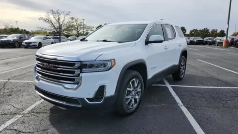 More photos of 2022 GMC Acadia SLE at Auto Boutique Ohio, OH