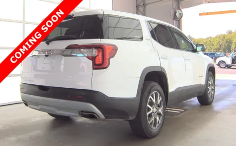 More photos of 2022 GMC Acadia SLE at Auto Boutique Ohio, OH