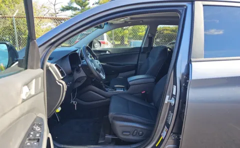 More photos of 2019 Hyundai Tucson Night at Auto Boutique Ohio, OH