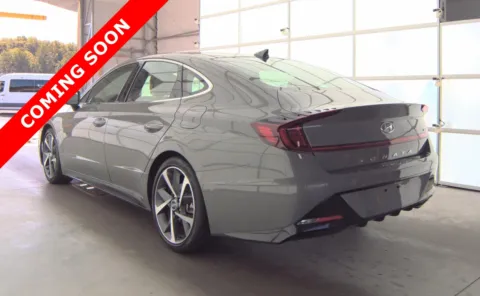 More photos of 2022 Hyundai Sonata SEL Plus at Auto Boutique Ohio, OH